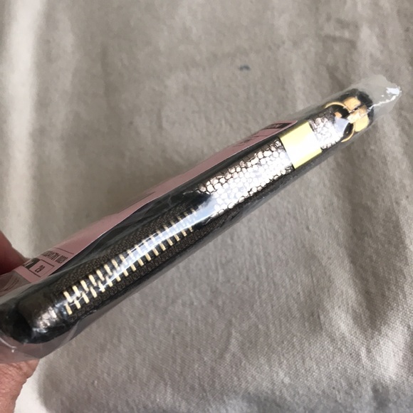 NWT Madewell SMALL ZIP POUCH IN METALLIC LEATHER. New with tags leather pouch - Picture 10 of 10